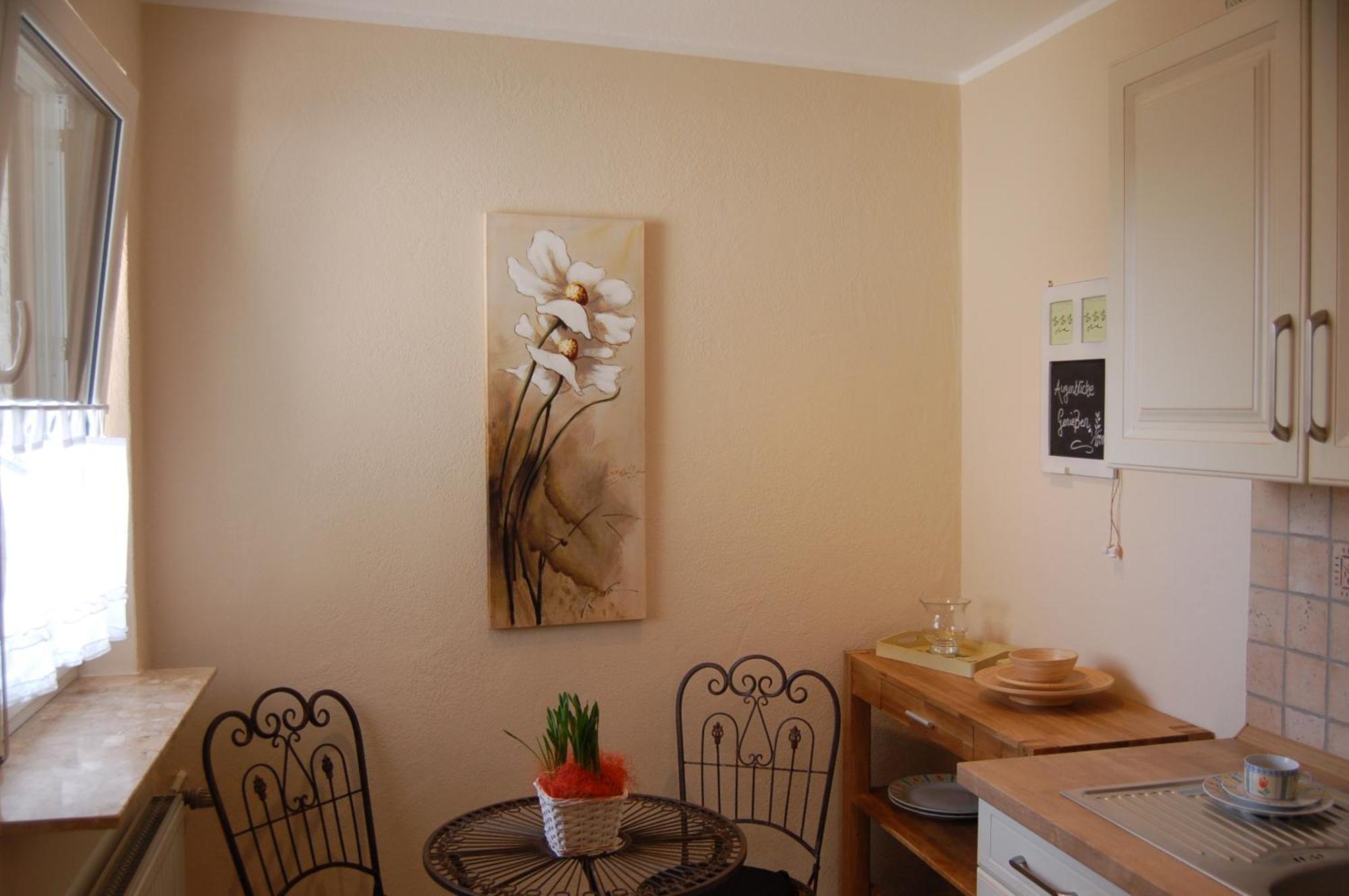 Hotel-Ferienwohnungen Cafe Maarblick Schalkenmehren Pokoj fotografie